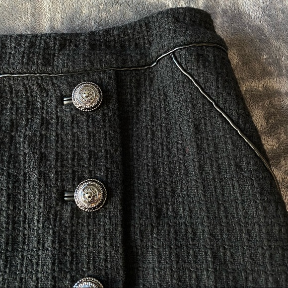 White House Black Market Black Large Button Tweed and faux leather Skirt size 8 - Picture 3 of 12